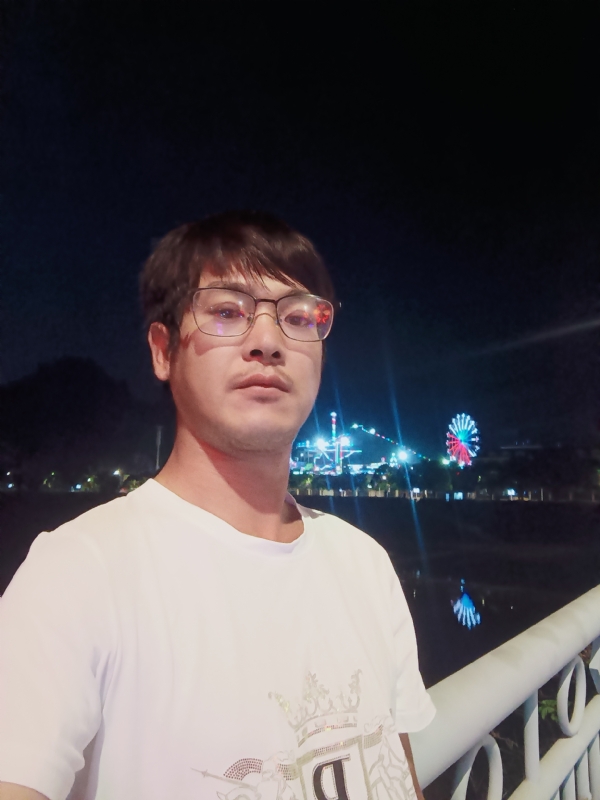 任豐的第一张照片--基督教相亲网