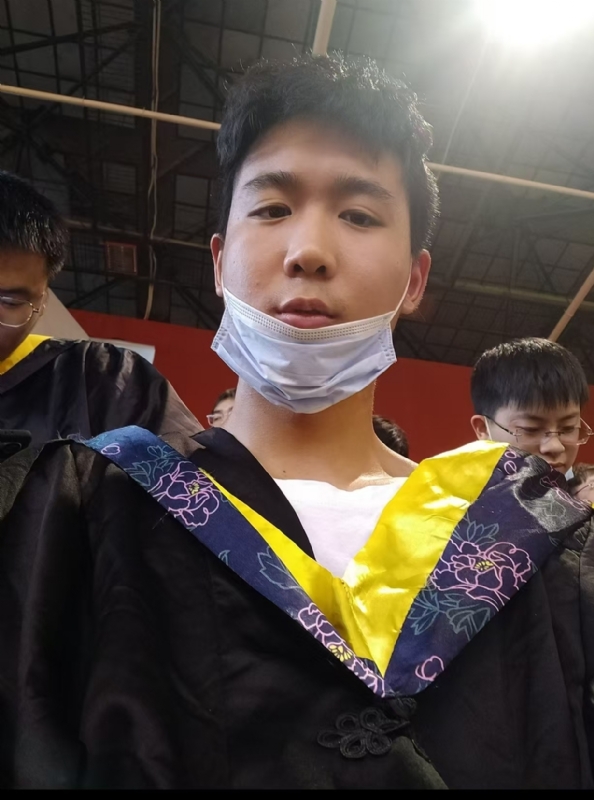 落落大方的第一张照片--基督教相亲网