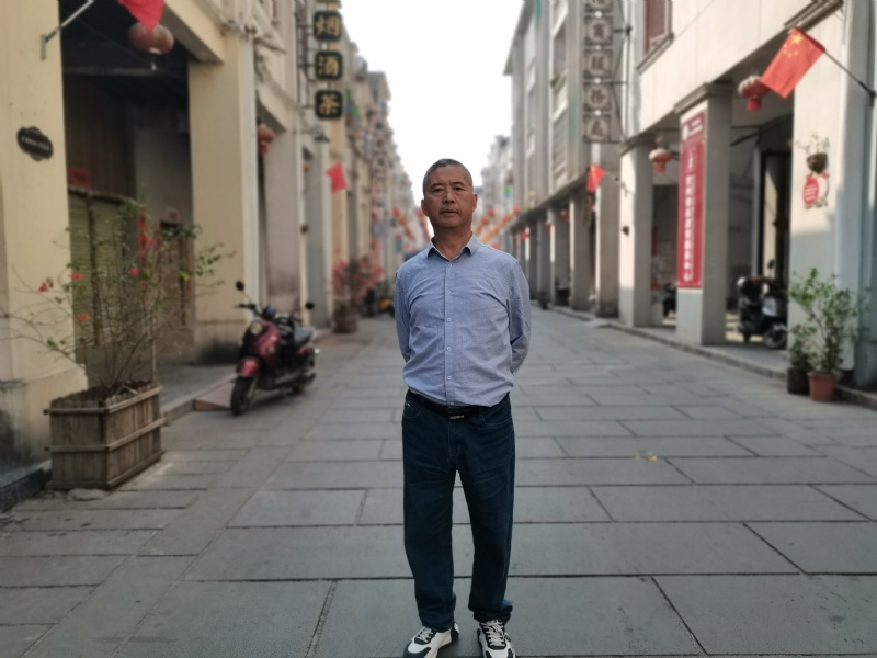一粒尘埃的第一张照片--基督教相亲网
