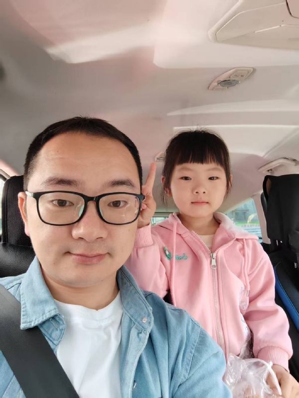知天晓的第一张照片--基督教相亲网