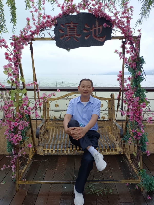 奋斗的第一张照片--基督教相亲网