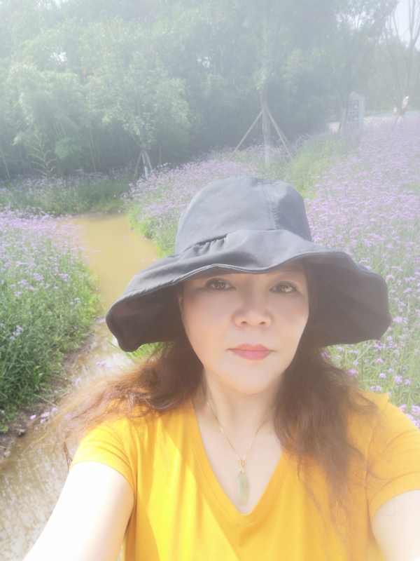 宛霞的第三张照片--基督教相亲网