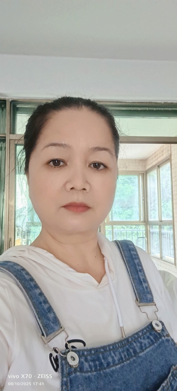 小巧玲珑的第一张照片--基督教相亲网